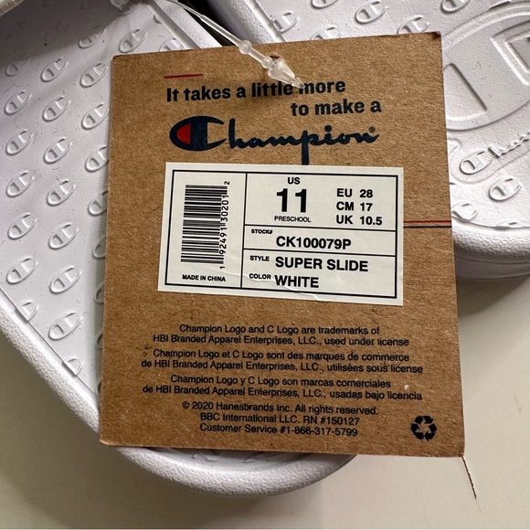 NWT Champion Super Slide logo white slides Unisex / Preschool size 11 - Picture 3 of 8